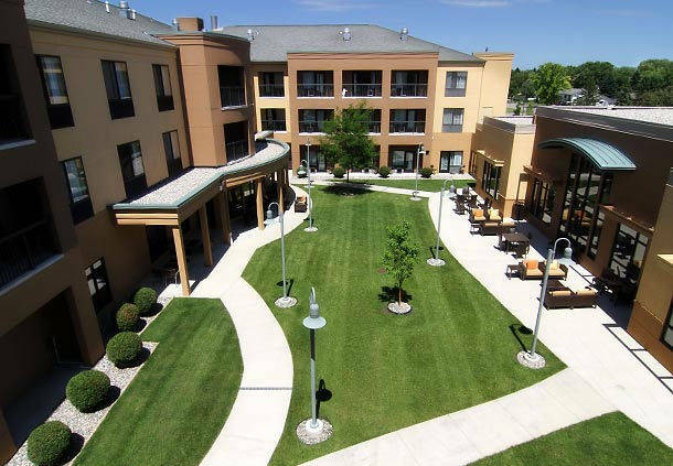 Courtyard Fargo Moorhead, Mn Hotel Exterior photo